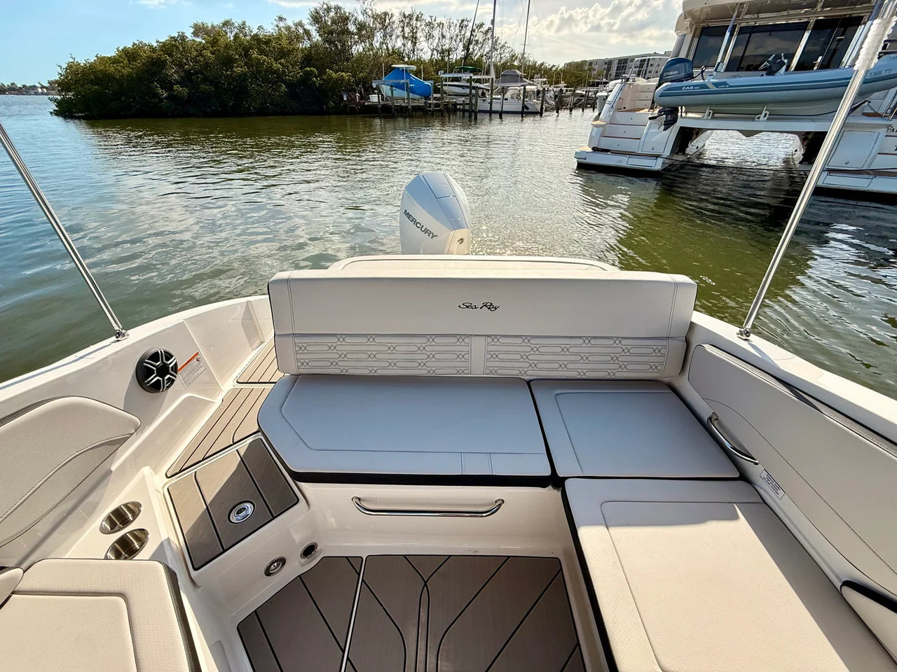 2026 Sea Ray SPX 210 Outboard 21.0 feet, St Petersburg, FL #33