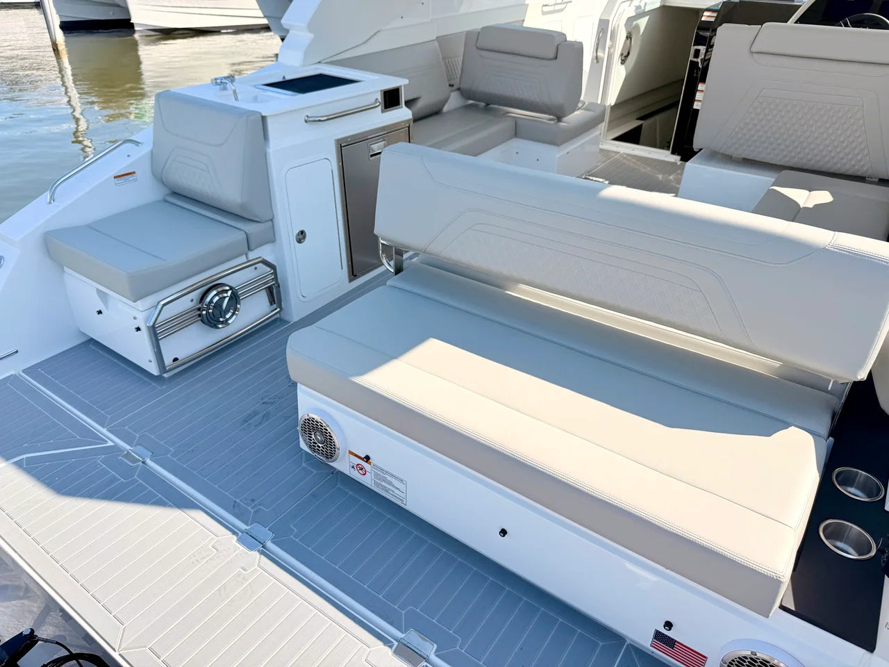 2026 Cruisers Yachts 34 GLS Outboard 34.0 feet, St Petersburg, FL #41