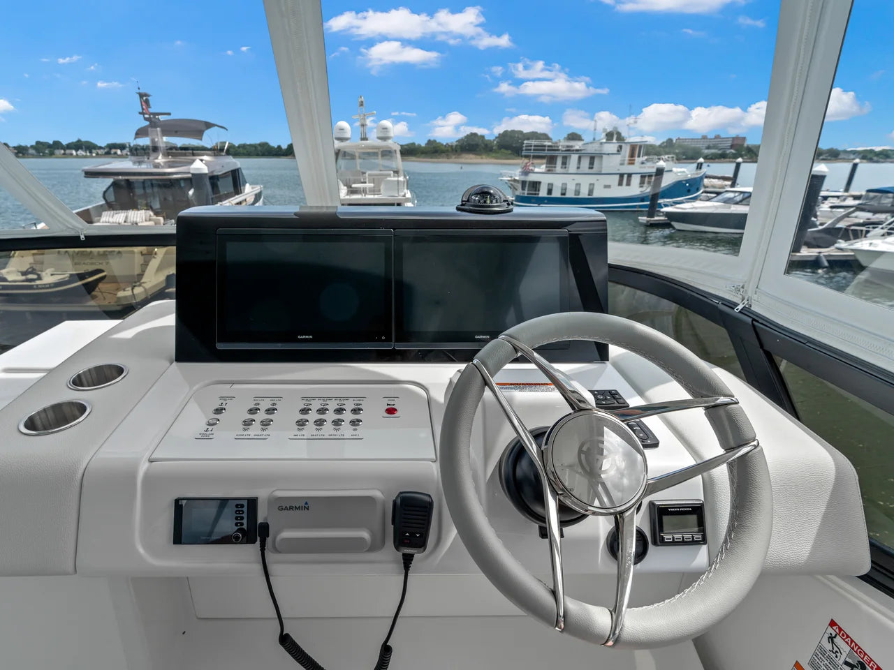 2026 Cruisers Yachts 57 FLY 57.0 feet, Quincy, MA #69