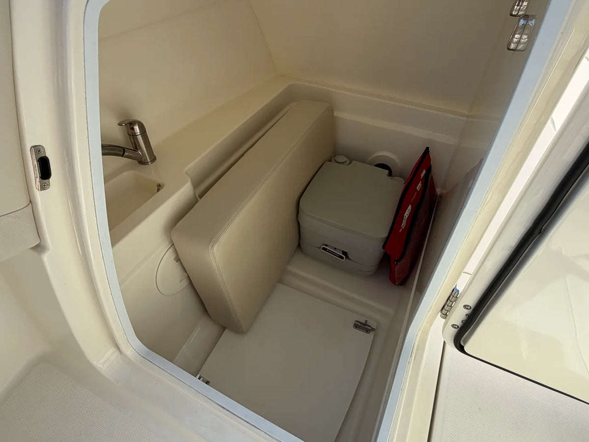 2017 Boston Whaler 230 VANTAGE 23.0 feet, Pensacola, Florida #44