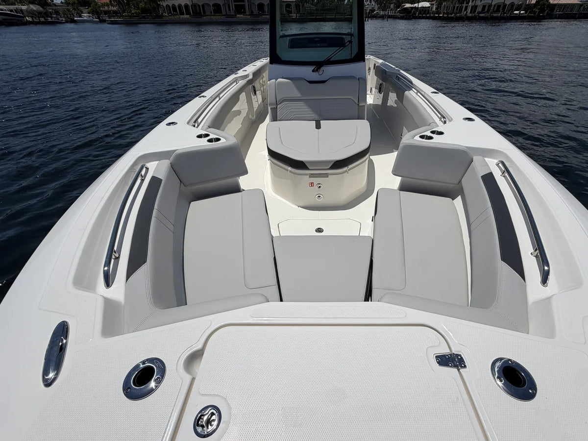 2026 Boston Whaler 330 Outrage 33.0 feet, Pompano Beach, Florida #53