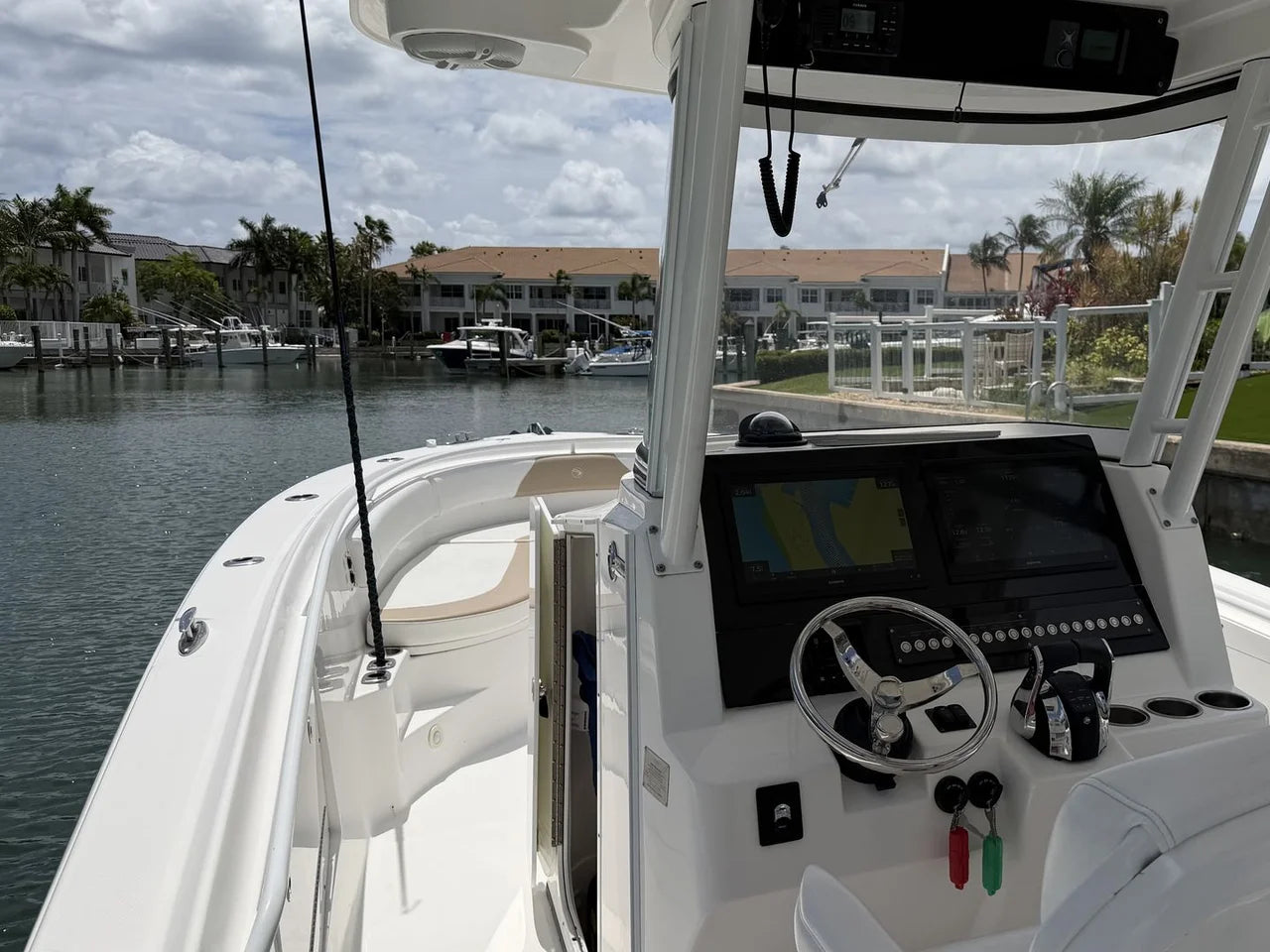 2017 EdgeWater 320 CC 31.0 feet, Jupiter, FL #15