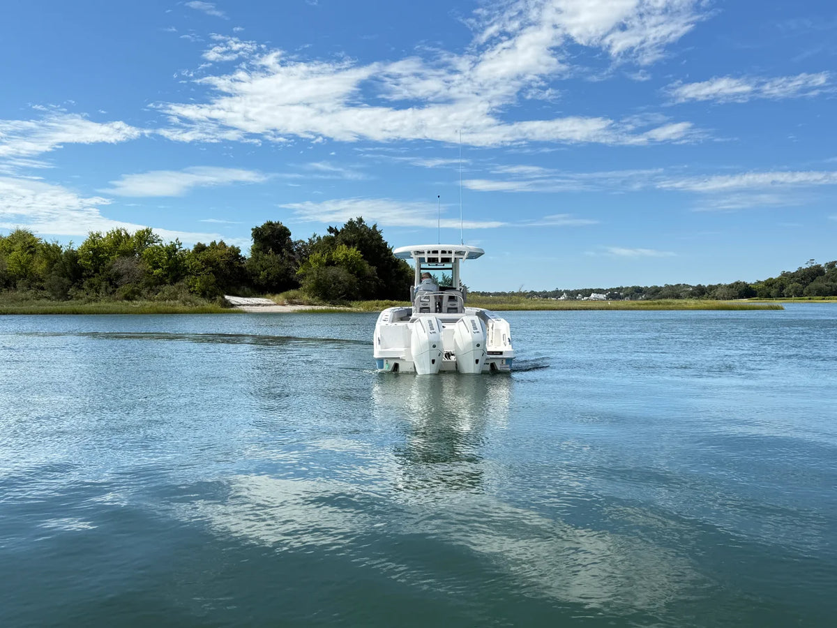 2027 Boston Whaler 250 Outrage 25.0 feet, Wrightsville Beach, North Carolina #7