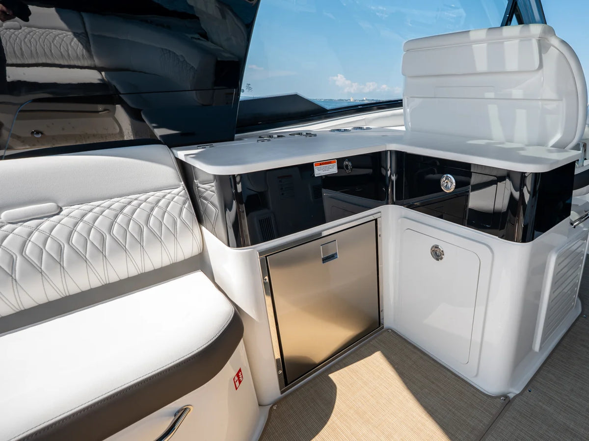 2026 Sea Ray Sundancer 370 Outboard 37.0 feet, Pensacola, Florida #49