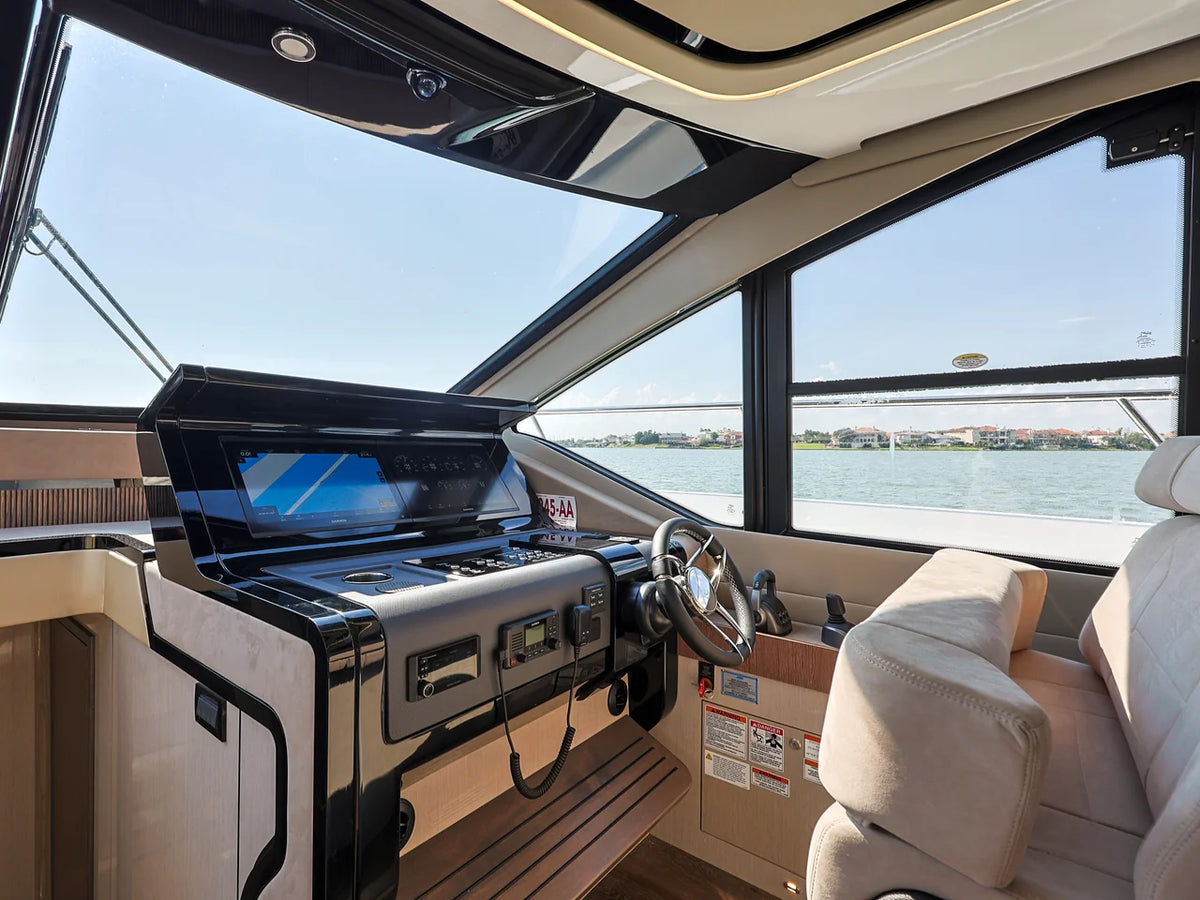 2027 Cruisers Yachts 57 FLY 57.0 feet, Seabrook, TX #28
