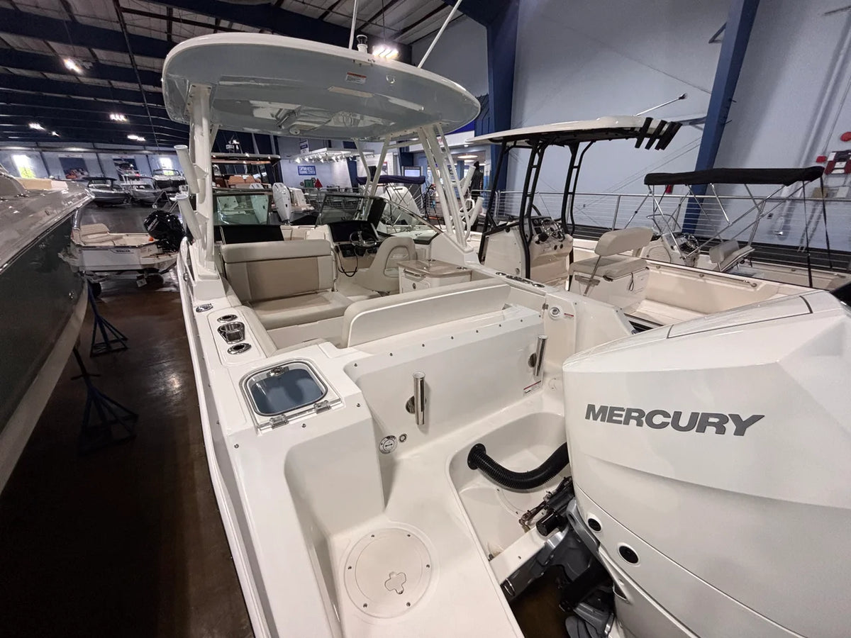 2027 Boston Whaler 240 Vantage 24.0 feet, Clearwater, Florida #2