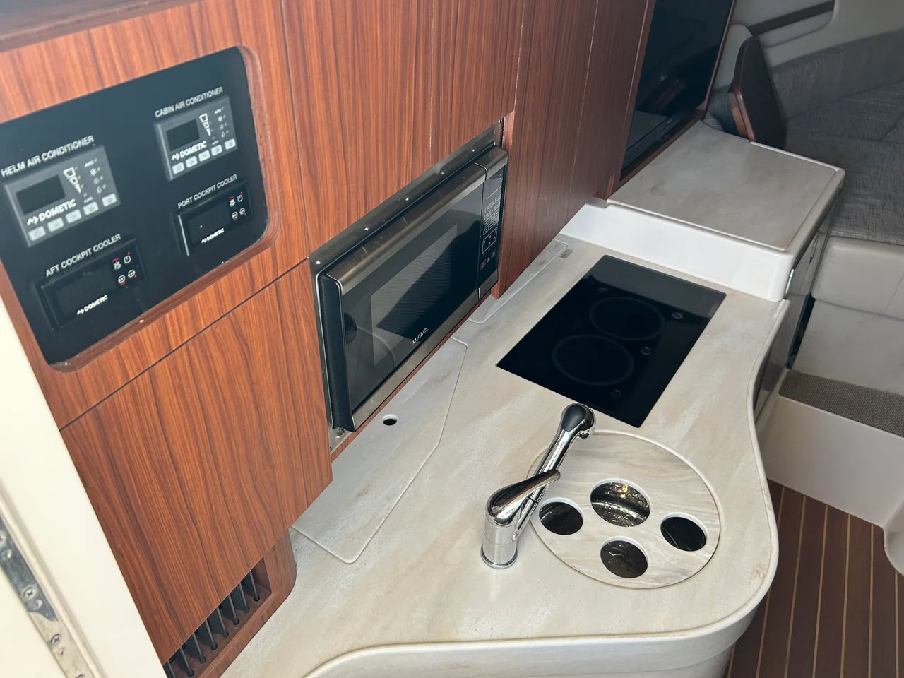 2021 Grady-White Express 330 33.0 feet, Pensacola, Florida #25