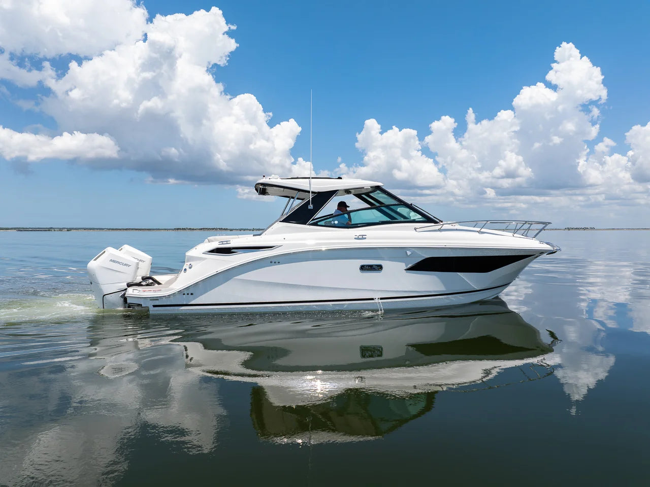 2027 Sea Ray Sundancer 320 Outboard 32.0 feet, Clearwater, Florida #1