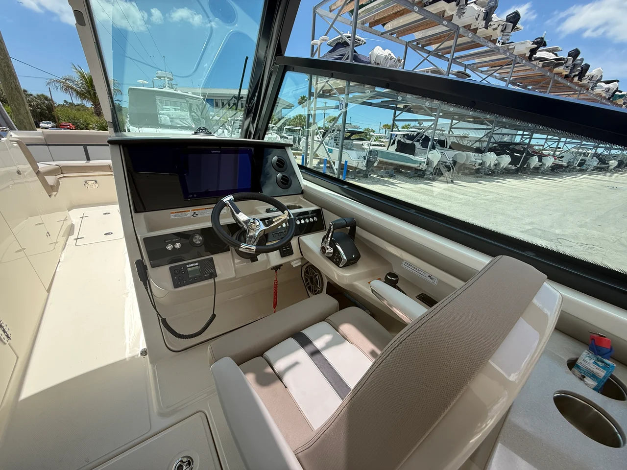 2025 Boston Whaler 330 Vantage 33.0 feet, Sarasota, FL #11