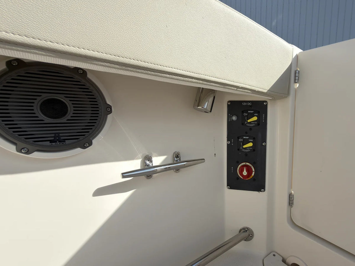 2027 Boston Whaler 240 Vantage 24.0 feet, Panama City, FL #39