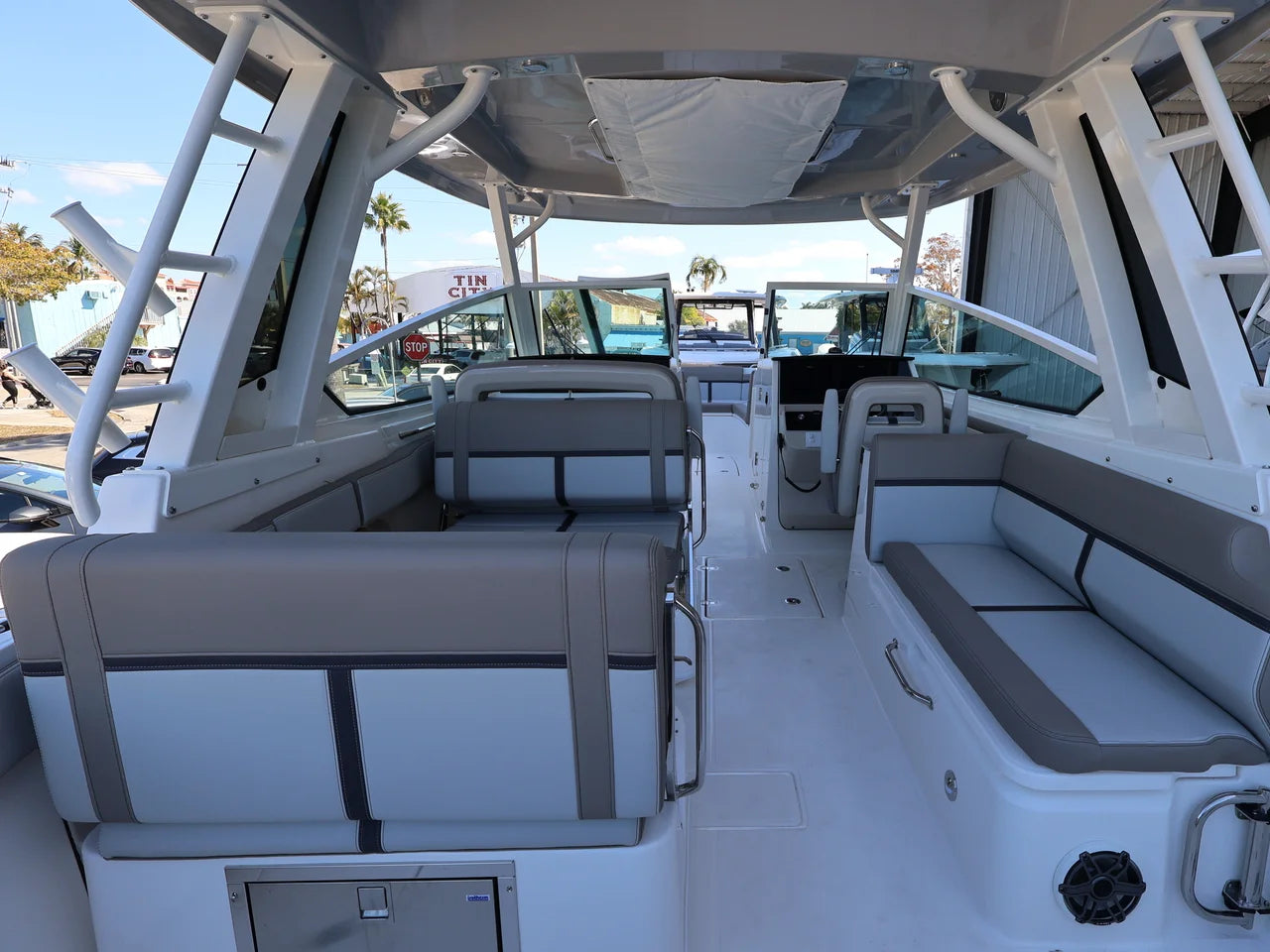 2026 Boston Whaler 330 Vantage 33.0 feet, Naples, Florida #46