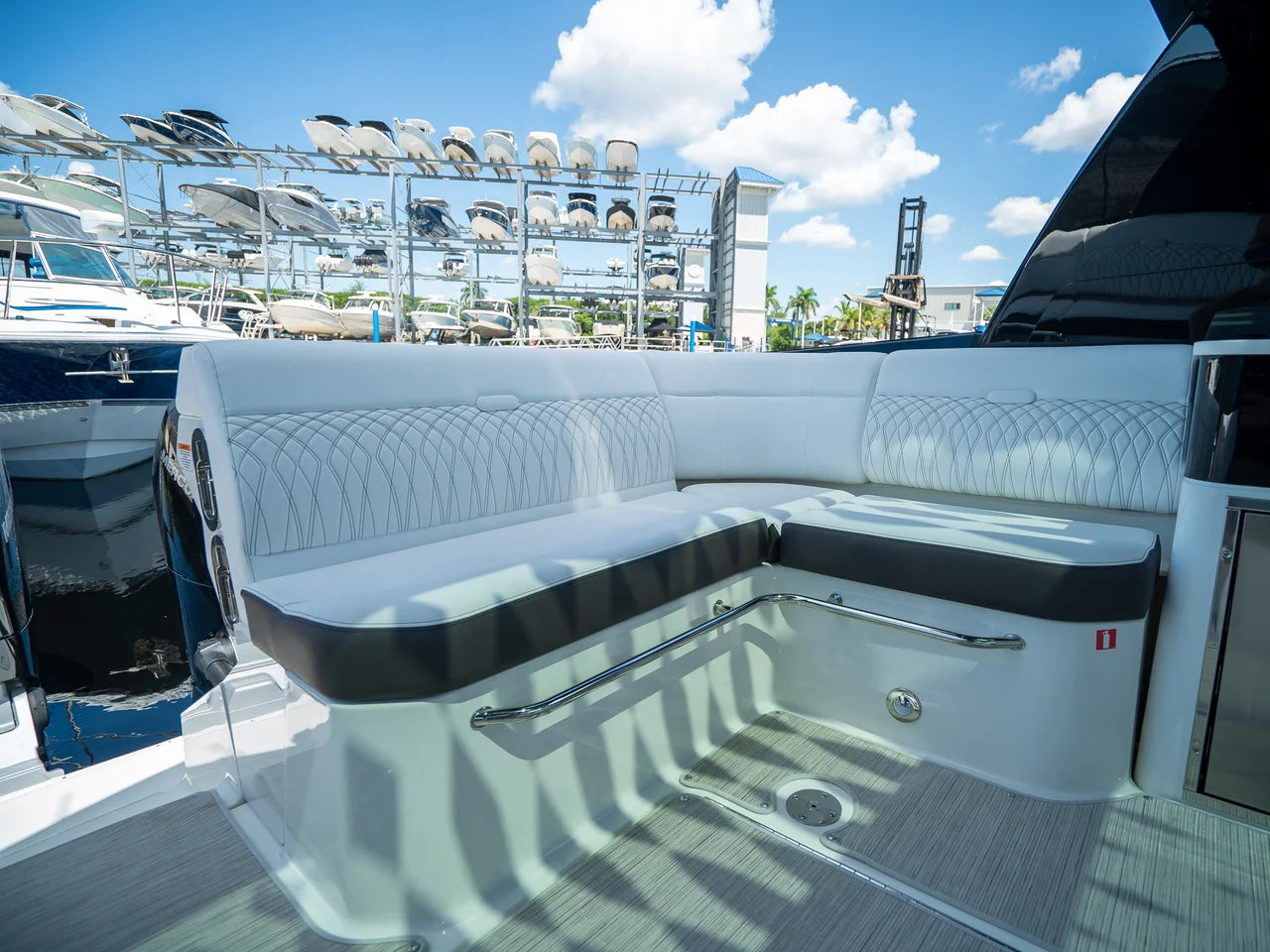 2026 Sea Ray Sundancer 370 Outboard 37.0 feet, Fort Myers, FL #6