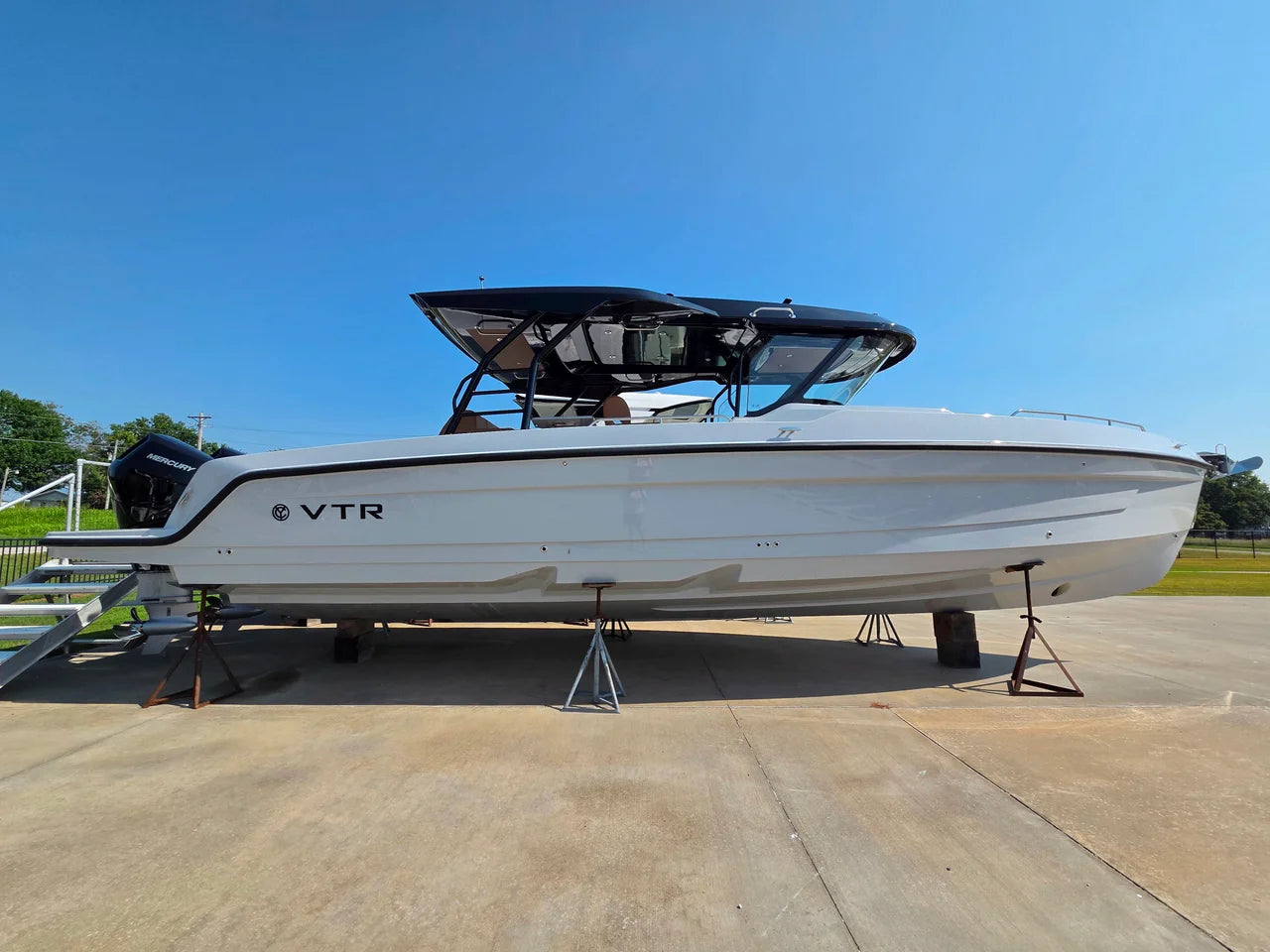 2027 Cruisers Yachts 38 VTR 38.0 feet, Monkey Island, OK #1