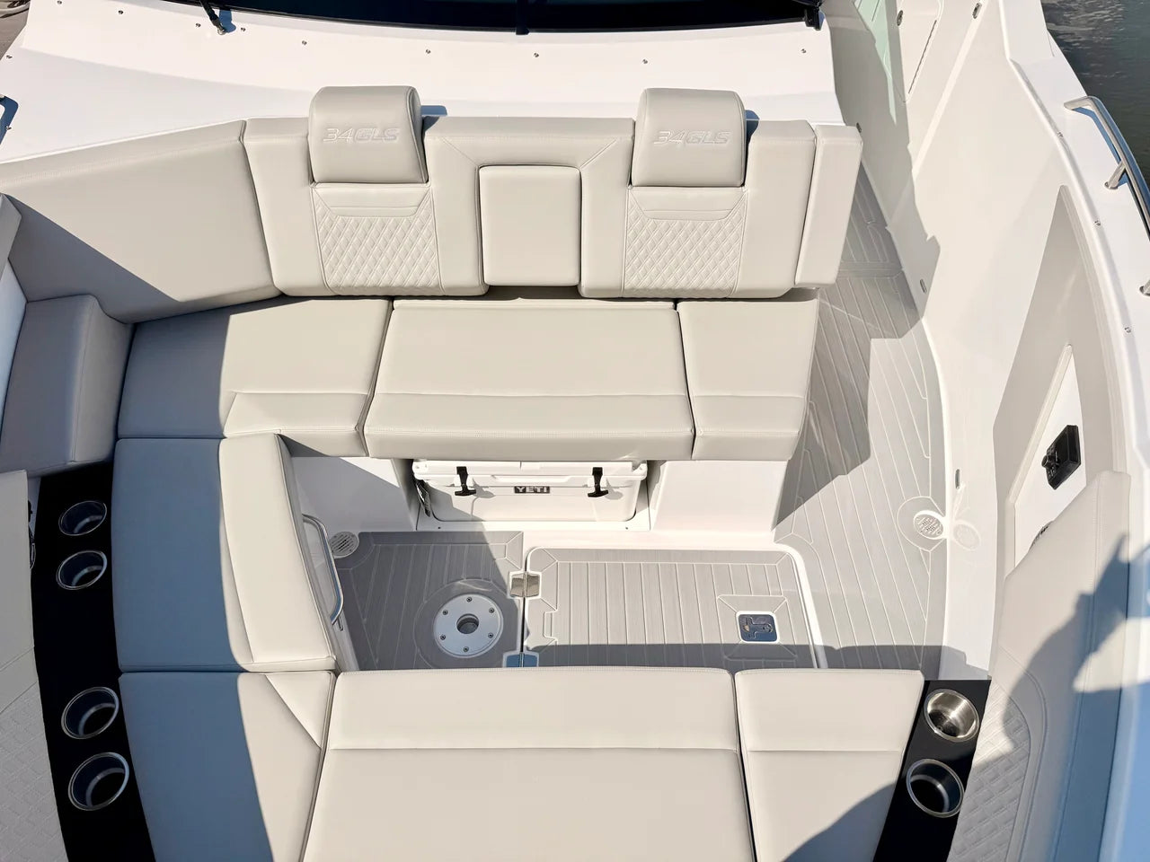 2026 Cruisers Yachts 34 GLS Outboard 34.0 feet, St Petersburg, FL #71