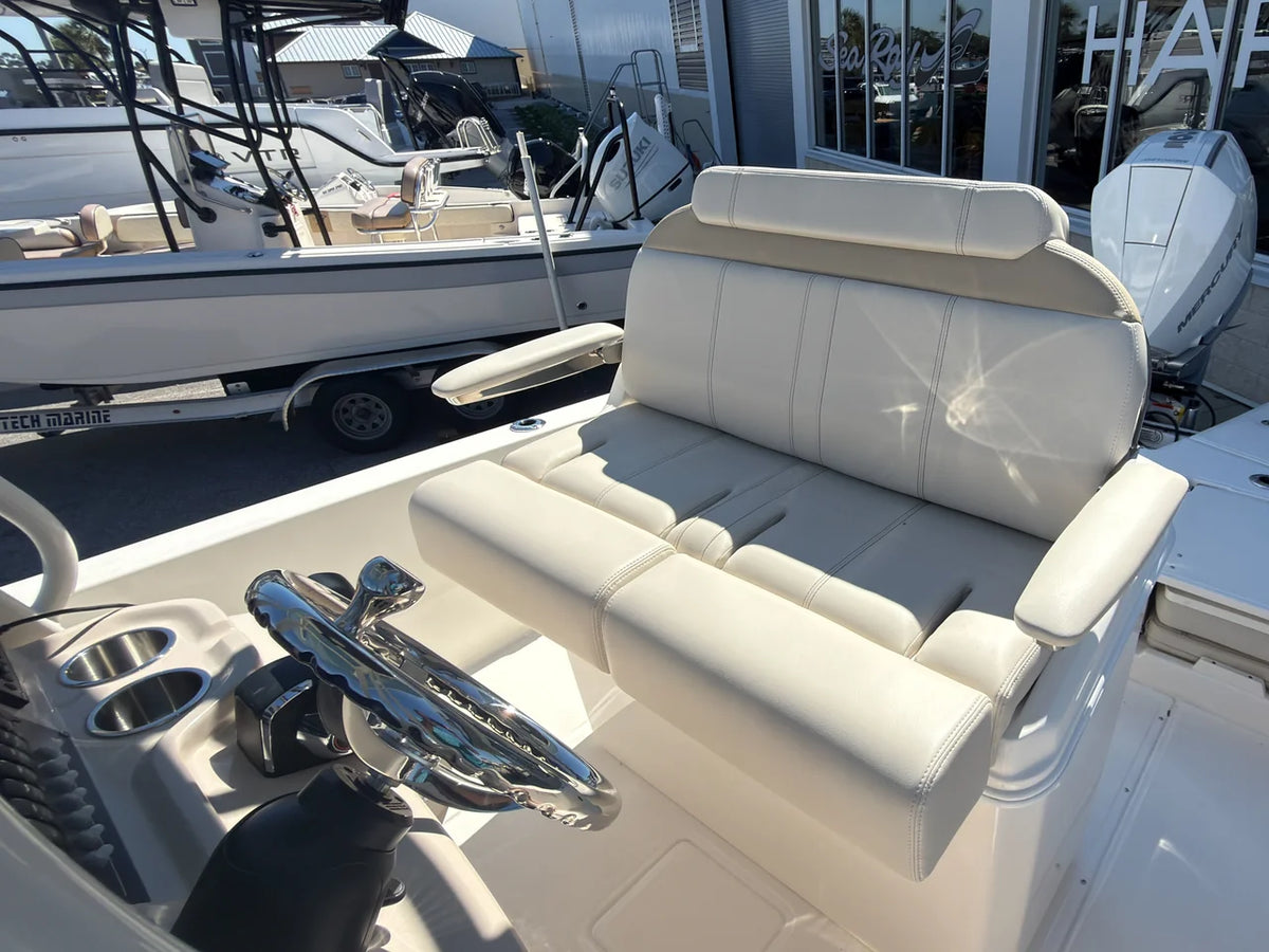 2027 Boston Whaler 250 Dauntless 25.0 feet, Panama City, FL #24