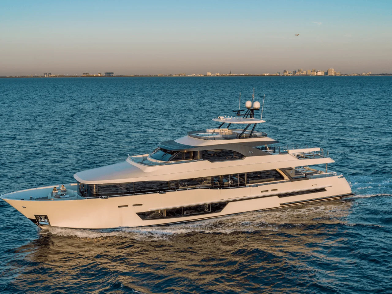 2027 Ocean Alexander 37L 120.0 feet, Pompano Beach, FL #16