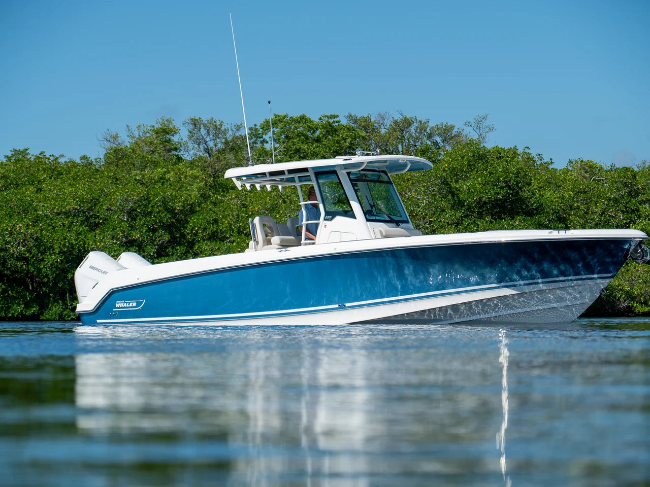 2026 Boston Whaler 330 Outrage 33.0 feet, Fort Myers, FL #1