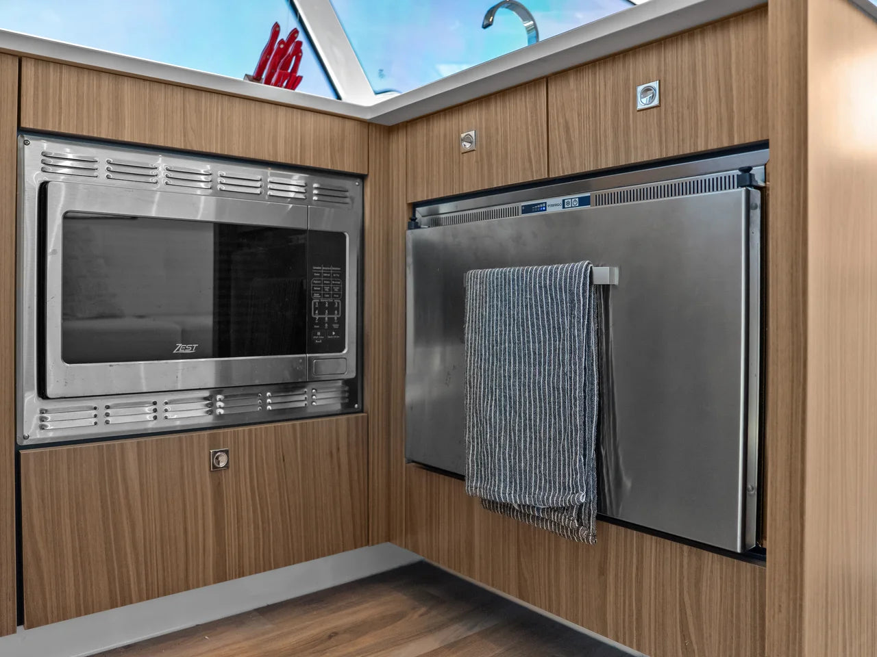 2025 Cruisers Yachts 50 Cantius 50.0 feet, St. Petersburg, Florida #38