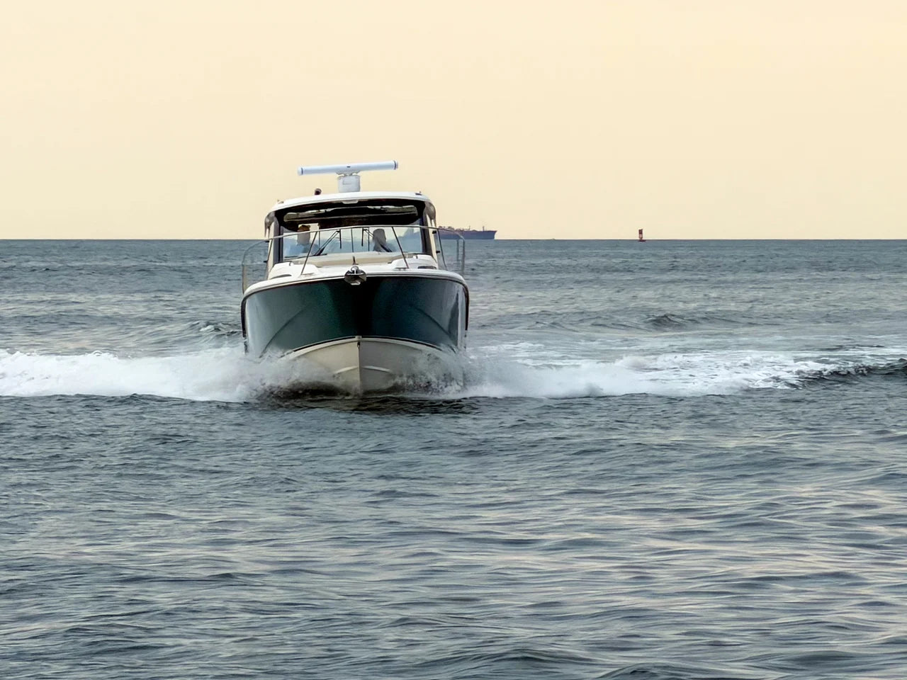 2027 Boston Whaler 325 Conquest 32.0 feet, Norwalk, Connecticut #3