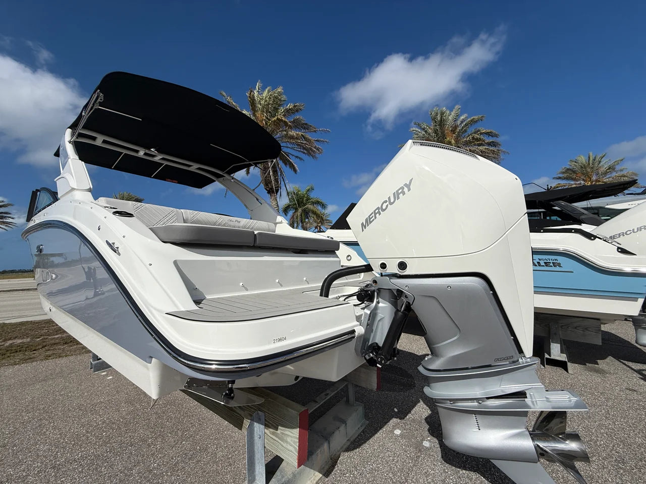 2026 Sea Ray SDX 250 Outboard 25.0 feet, Venice, Florida #4