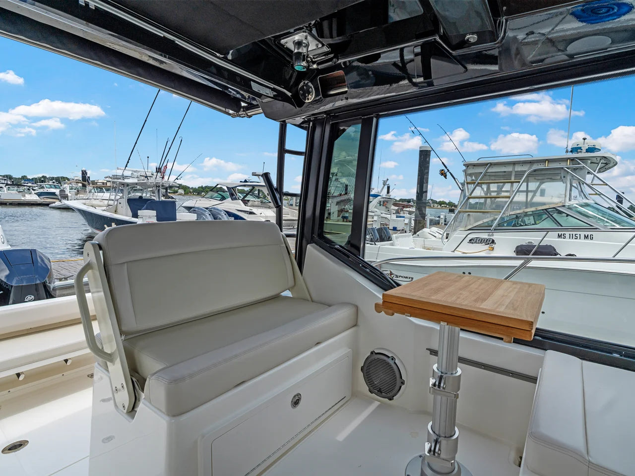 2026 Boston Whaler 325 Conquest 32.0 feet, Quincy, MA #16