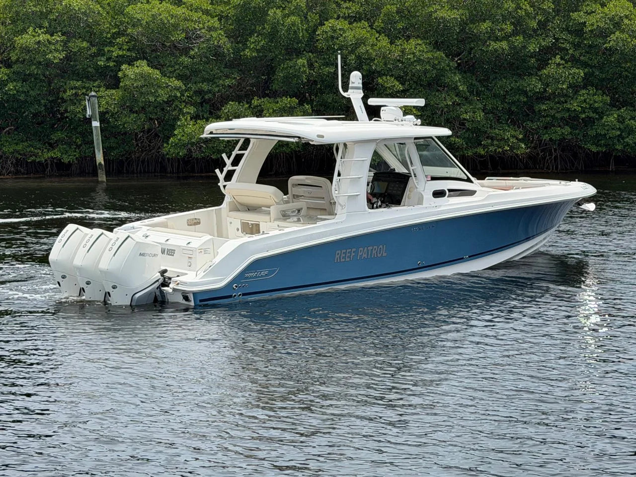 2022 Boston Whaler 350 REALM 35.0 feet, Key Largo, FL #19