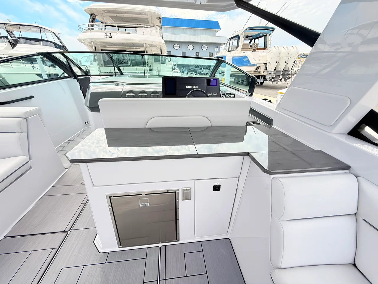 2025 Aviara AV40 Outboard 40.0 feet, St. Petersburg, Florida #40