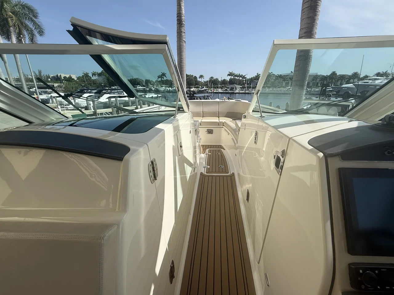 2018 Boston Whaler 320 VANTAGE 32.0 feet, Pompano Beach, Florida #60
