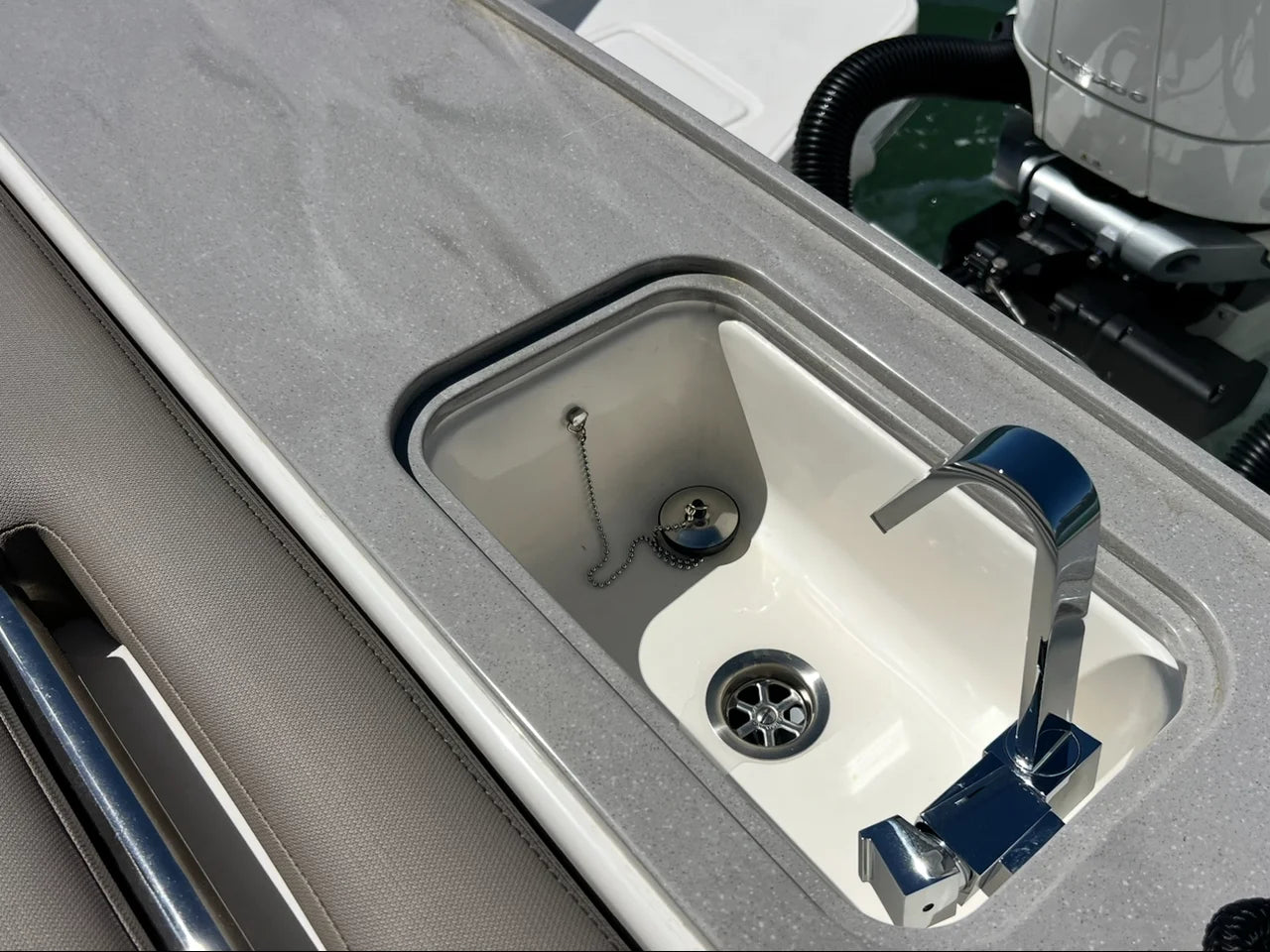 2026 Boston Whaler 330 Vantage 33.0 feet, Wrightsville Beach, North Carolina #10