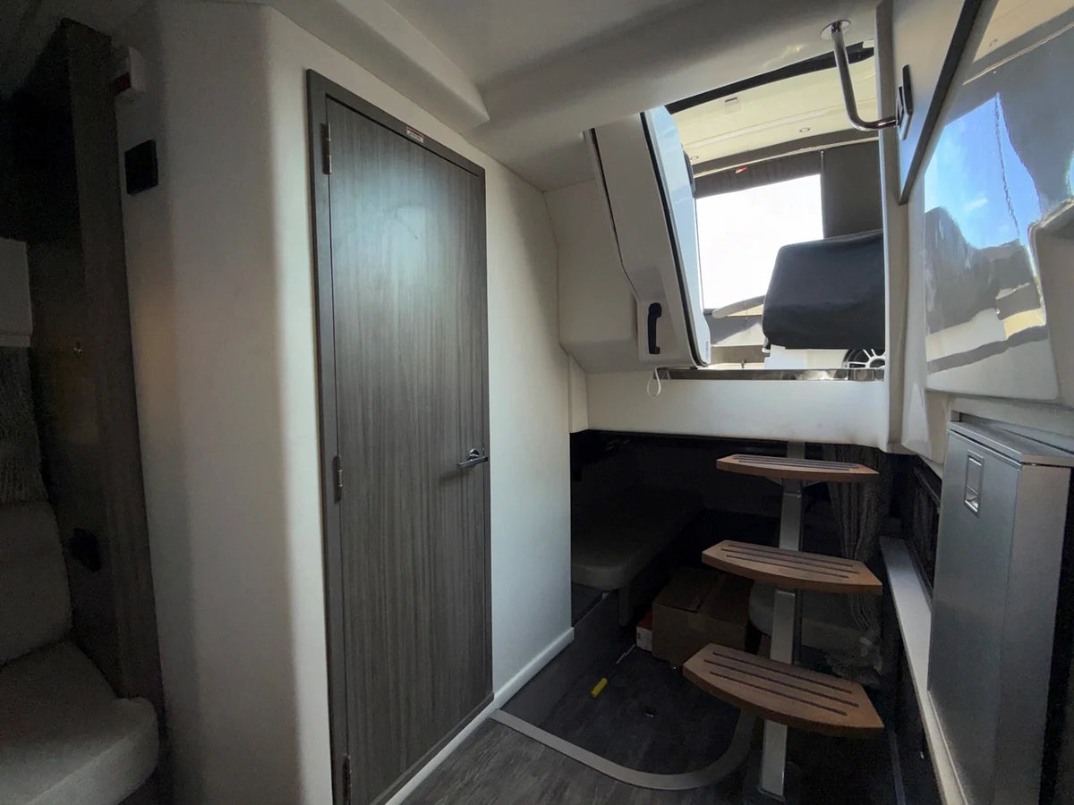 2024 Sea Ray 320 SUNDANCER OB 34.0 feet, Jacksonville Beach, Florida #39