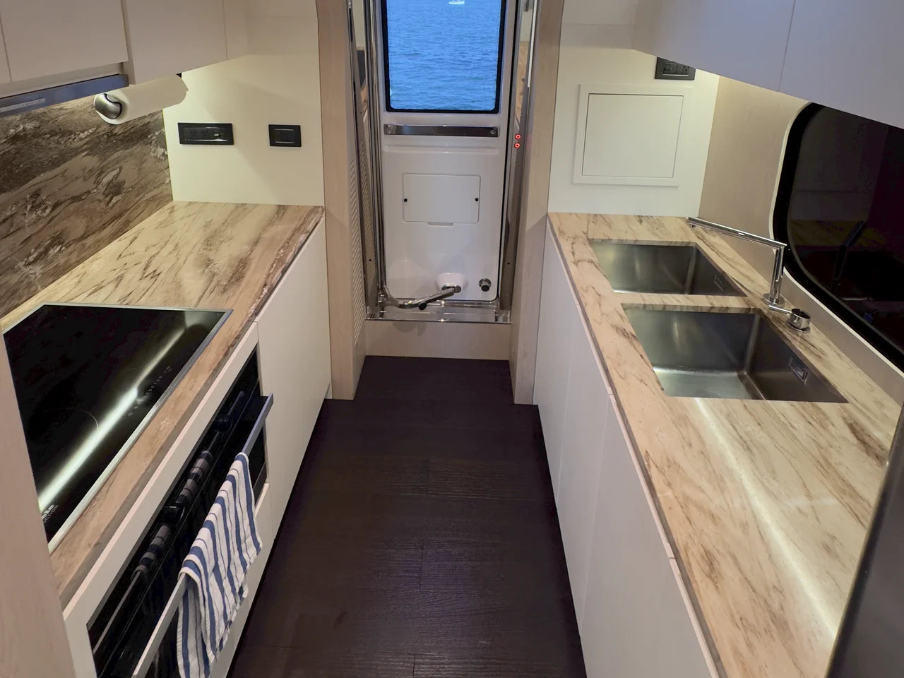 2022 Azimut GRANDE 25M 87.0 feet, Fort Lauderdale, FL #17