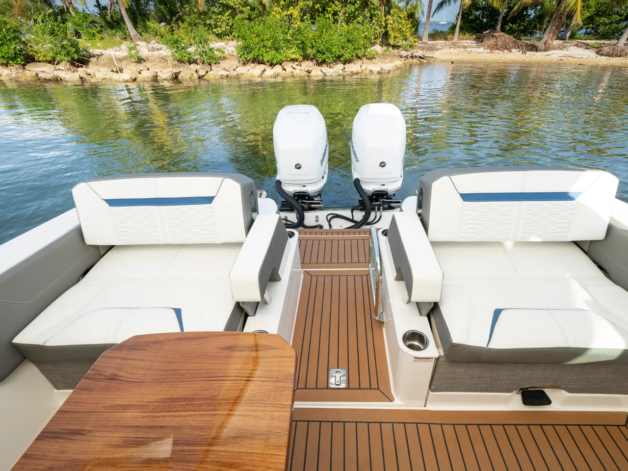 2026 Tiara Yachts 34 LX 34.0 feet, Inuvik, Northwest Territories #8
