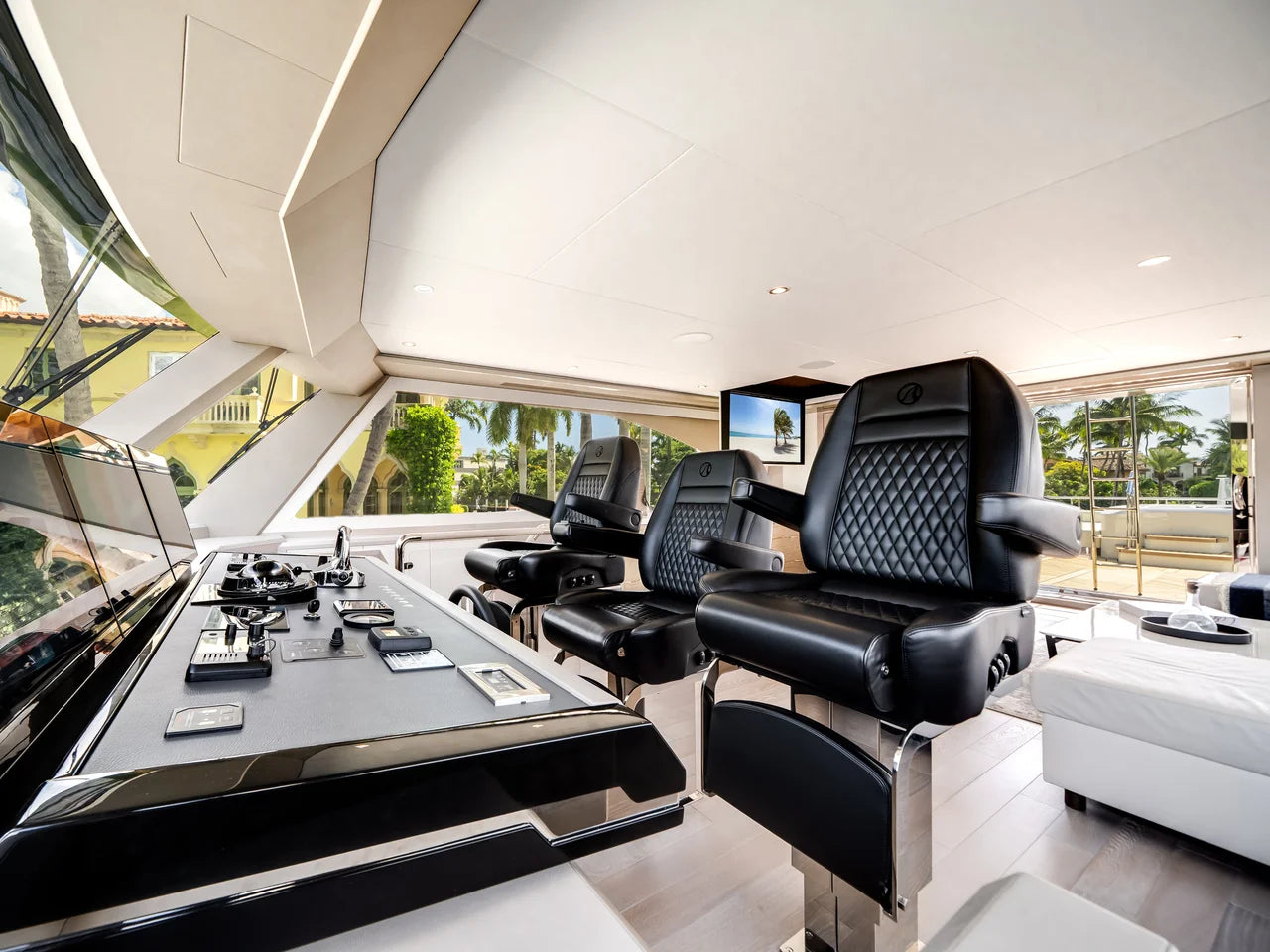 2025 Ocean Alexander 27R 88.0 feet, Fort Lauderdale, FL #81