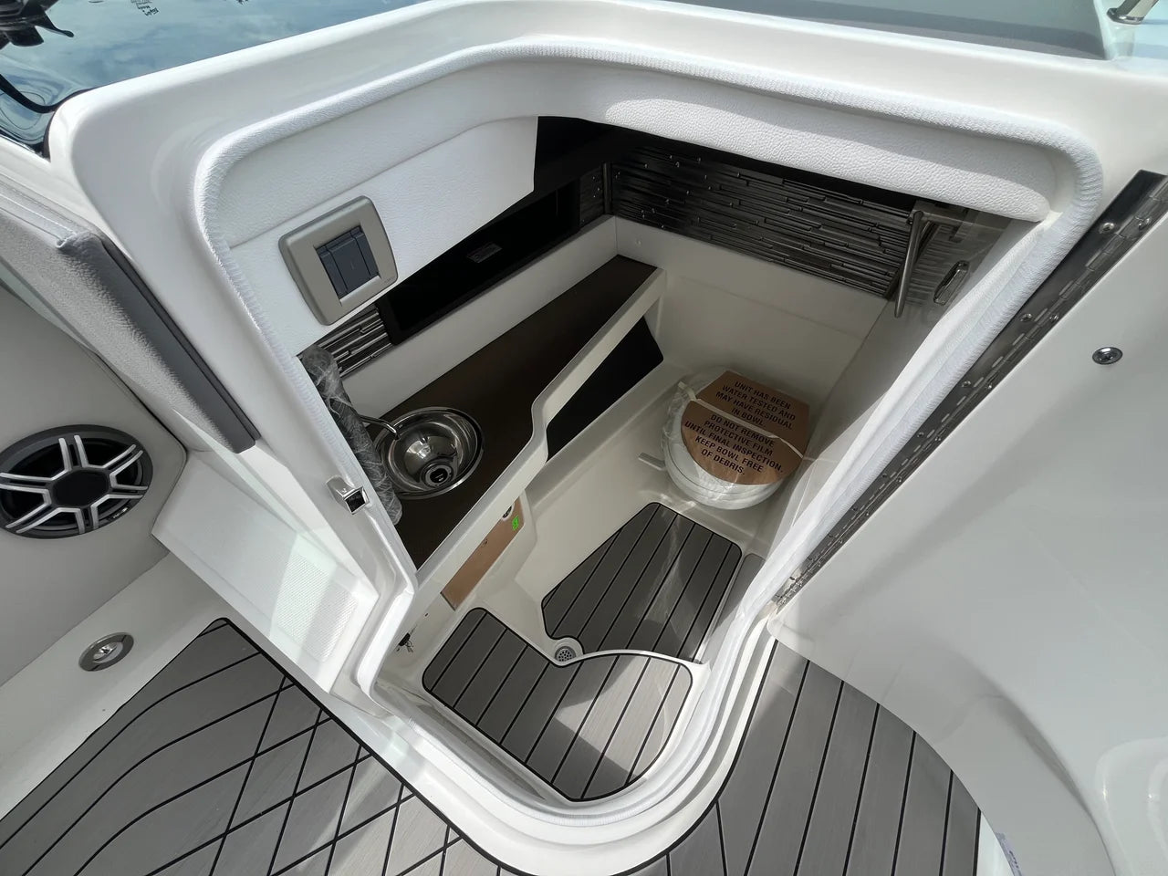2026 Sea Ray SLX 310 Outboard 31.0 feet, Westbrook, Connecticut #17