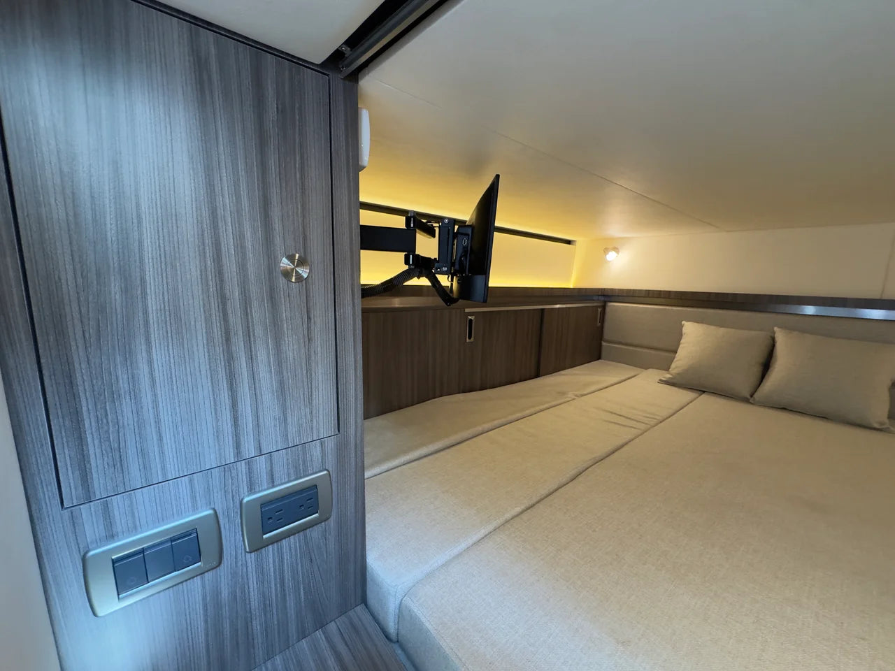 2021 Sea Ray 320 SUNDANCER OB 32.0 feet, Norwalk, Connecticut #97