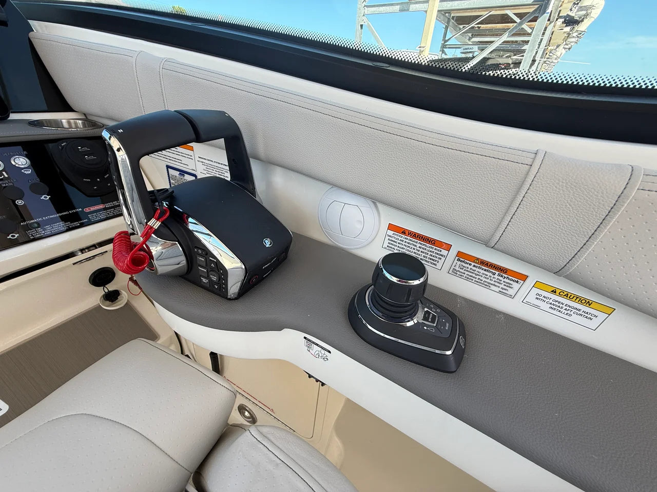 2027 Sea Ray Sundancer 320 Outboard 32.0 feet, Sarasota, FL #13