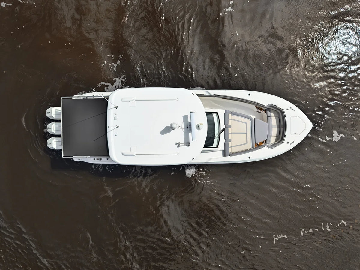 2025 Boston Whaler 350 REALM 35.0 feet, Stuart, Florida #21