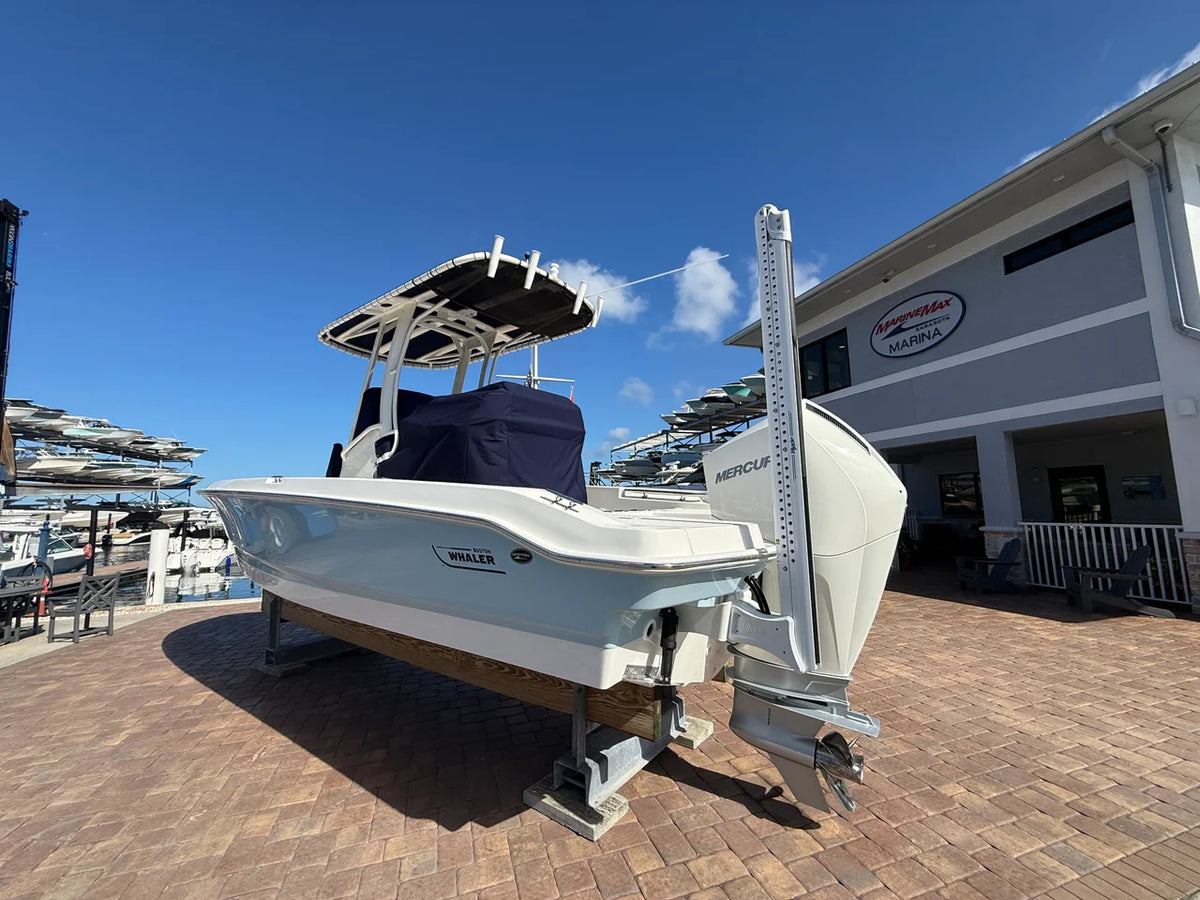 2027 Boston Whaler 220 Dauntless 22.0 feet, Sarasota, FL #4