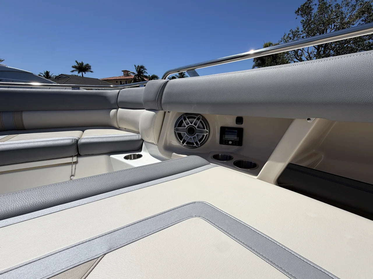 2024 Boston Whaler 350 REALM 35.0 feet, Pompano Beach, Florida #70