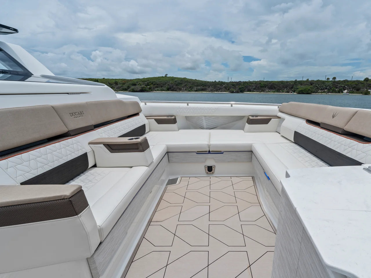 2027 Ducari 37 XIV 37.0 feet, Jupiter, Florida #56
