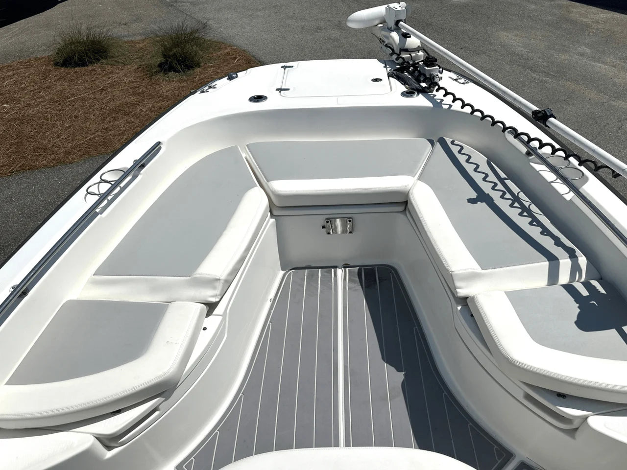 2016 Boston Whaler 270 DAUNTLESS 27.0 feet, Charleston, SC #17