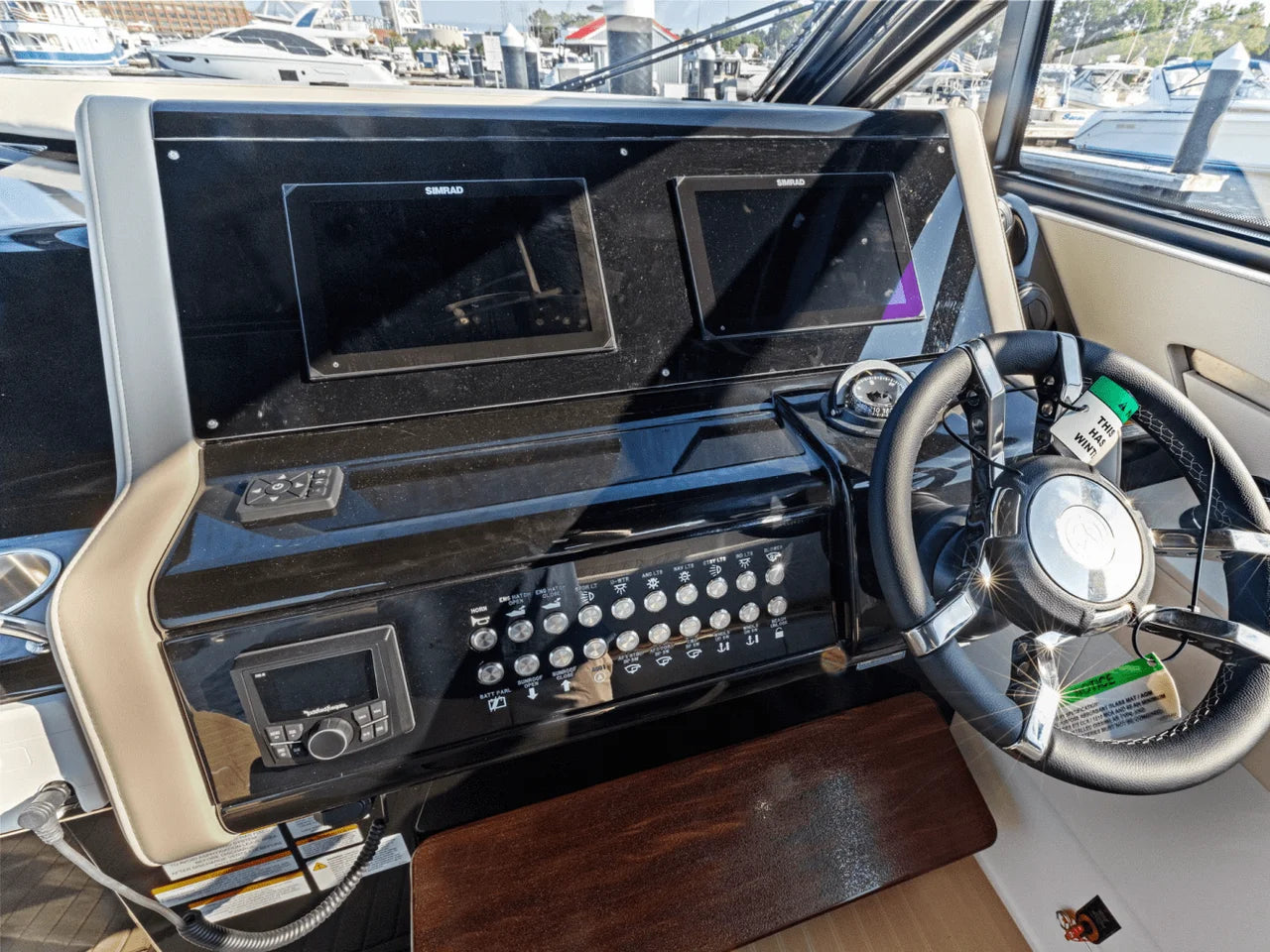 2025 Cruisers Yachts 42 GLS Outboard 42.0 feet, Quincy, MA #22