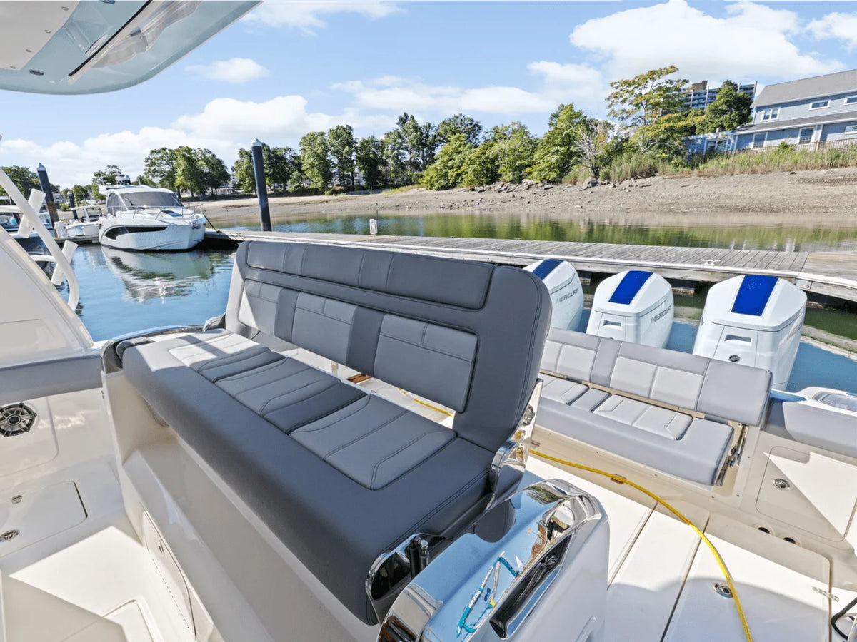 2026 Boston Whaler 420 Outrage 42.0 feet, Quincy, MA #21