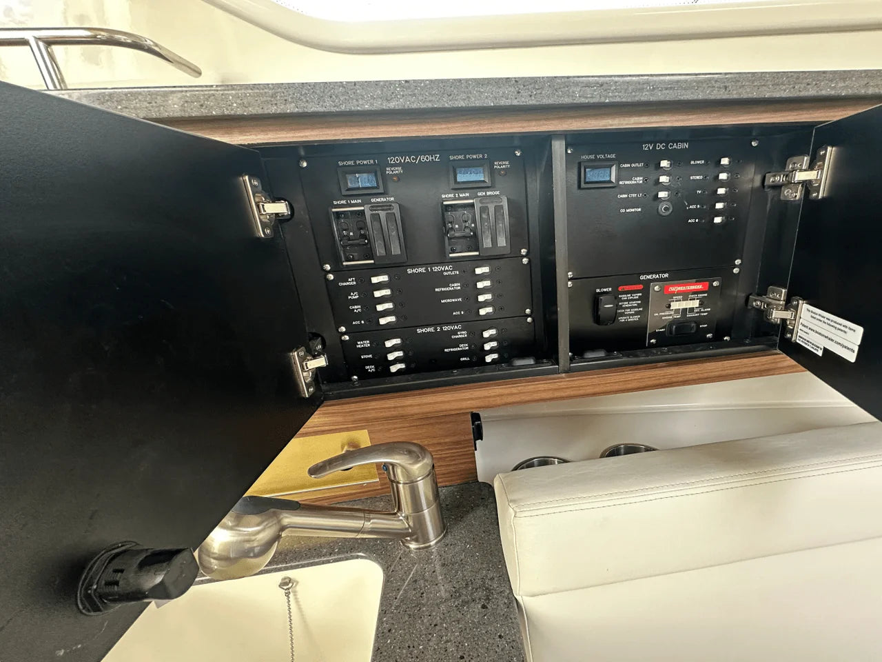 2026 Boston Whaler 325 Conquest 32.0 feet, Ocean View, NJ #58