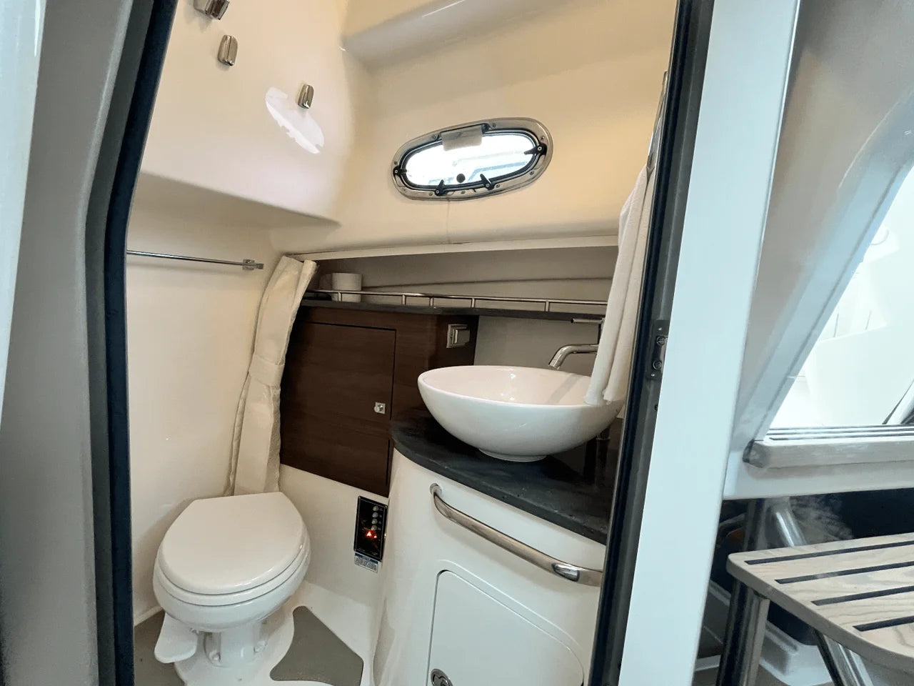 2022 Boston Whaler 345 CONQUEST 34.0 feet, Dennis, New Jersey #18