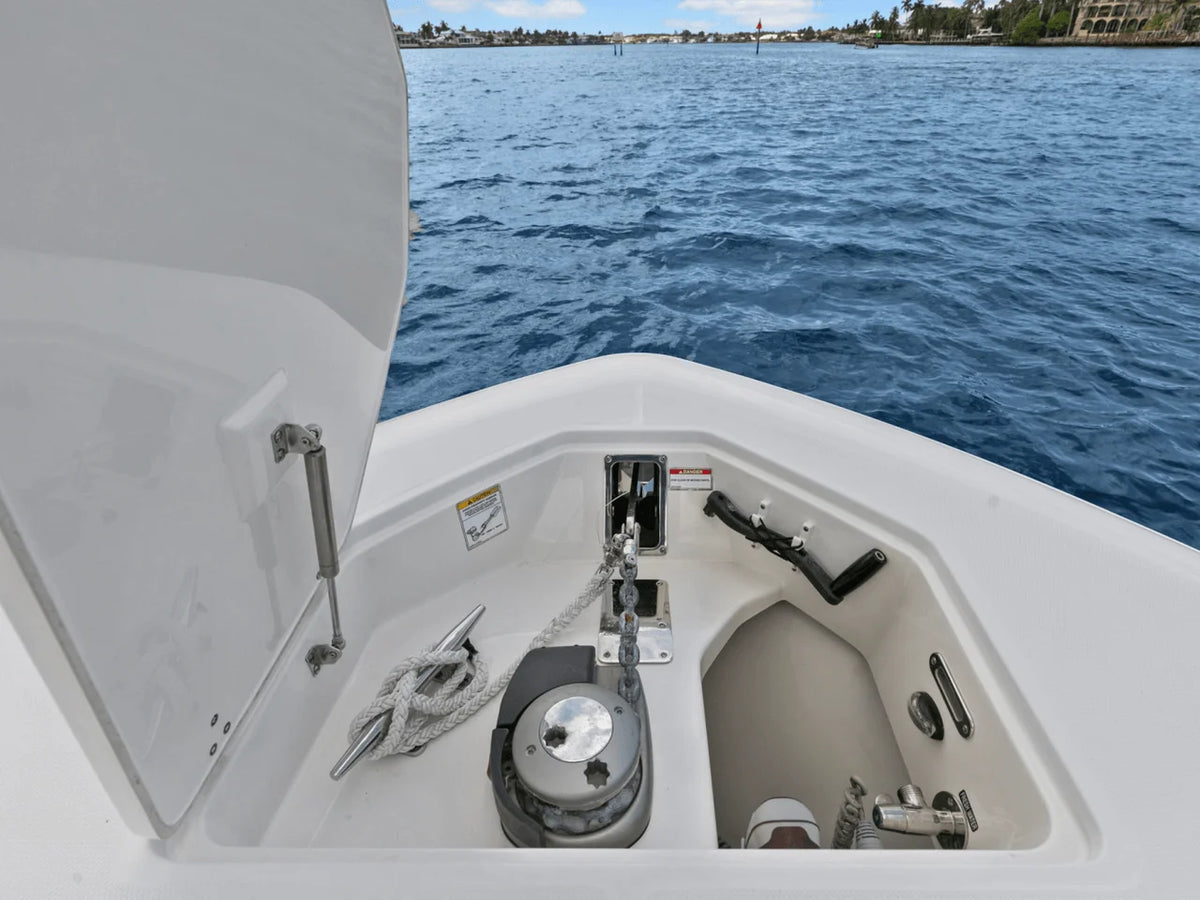 2018 Boston Whaler 380 OUTRAGE 38.0 feet, Naples, Florida #11