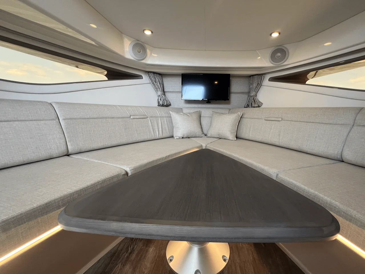 2025 Sea Ray Sundancer 320 Outboard 32.0 feet, Charleston, SC #44