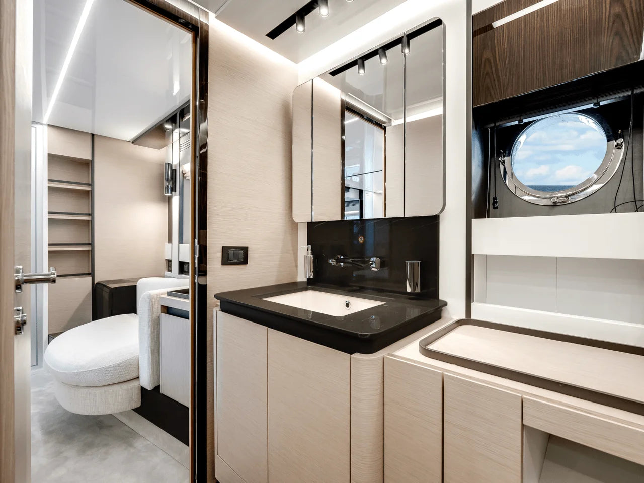 2024 Azimut S8 80.0 feet, Miami, FL #51