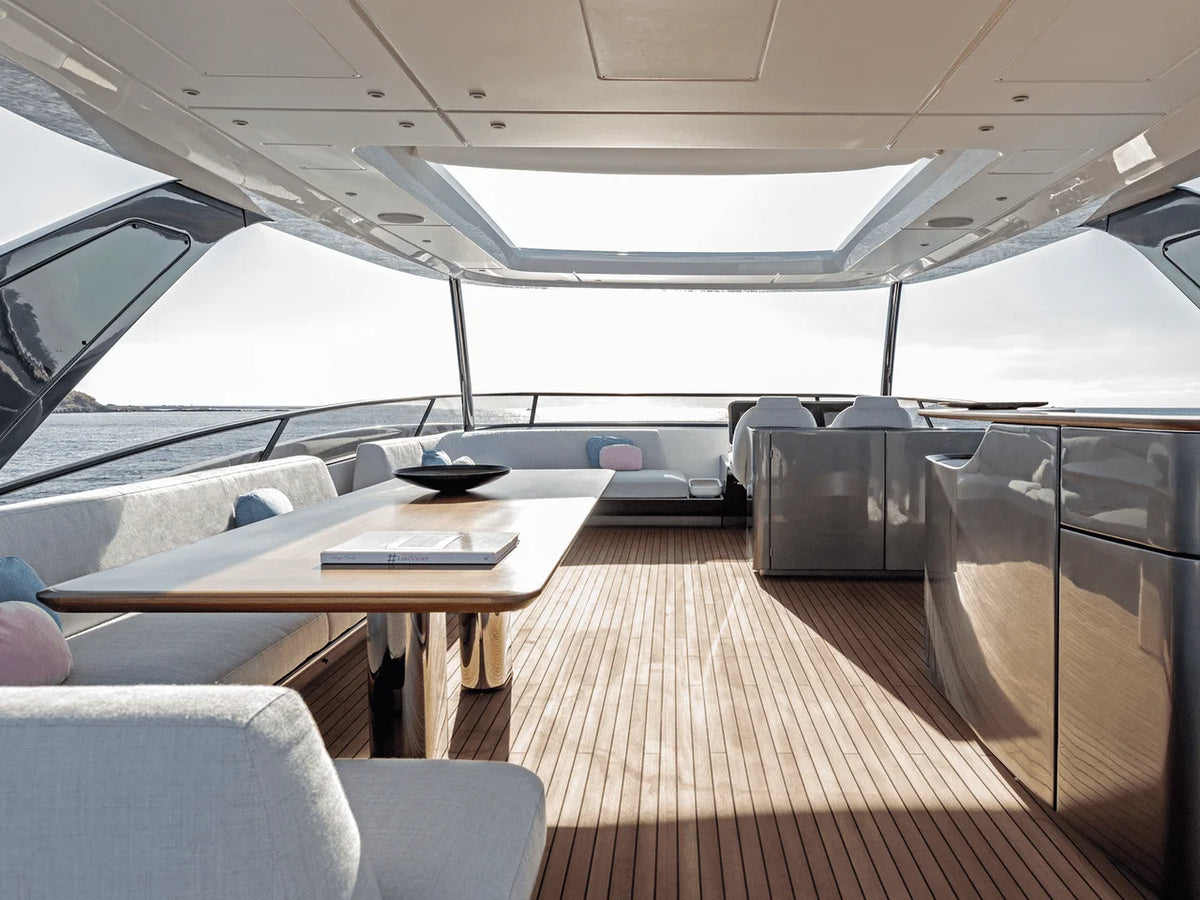 2027 Azimut Grande 26M 85.0 feet, Inuvik, Northwest Territories #24