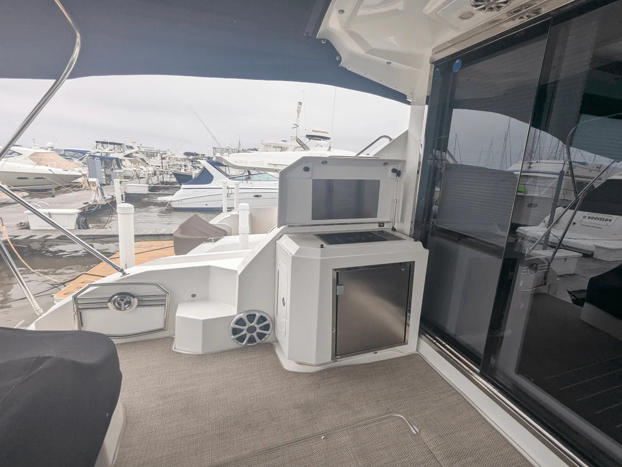 2013 Cruisers Yachts 48 CANTIUS 48.0 feet, Baltimore, MD #62